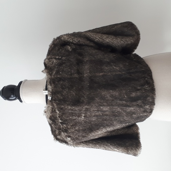 Robbi & Nikki bolero - Picture 3 of 6